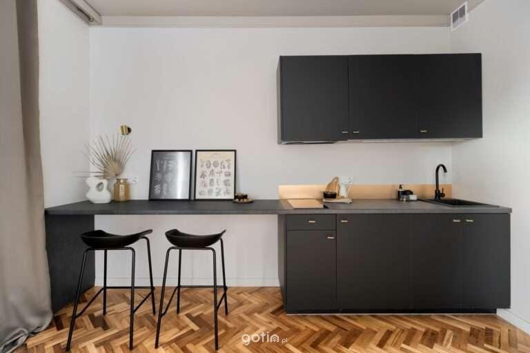 Zestaw 3 kawalerek w sercu miasta - ul. Królowej Jadwigi, Centrum